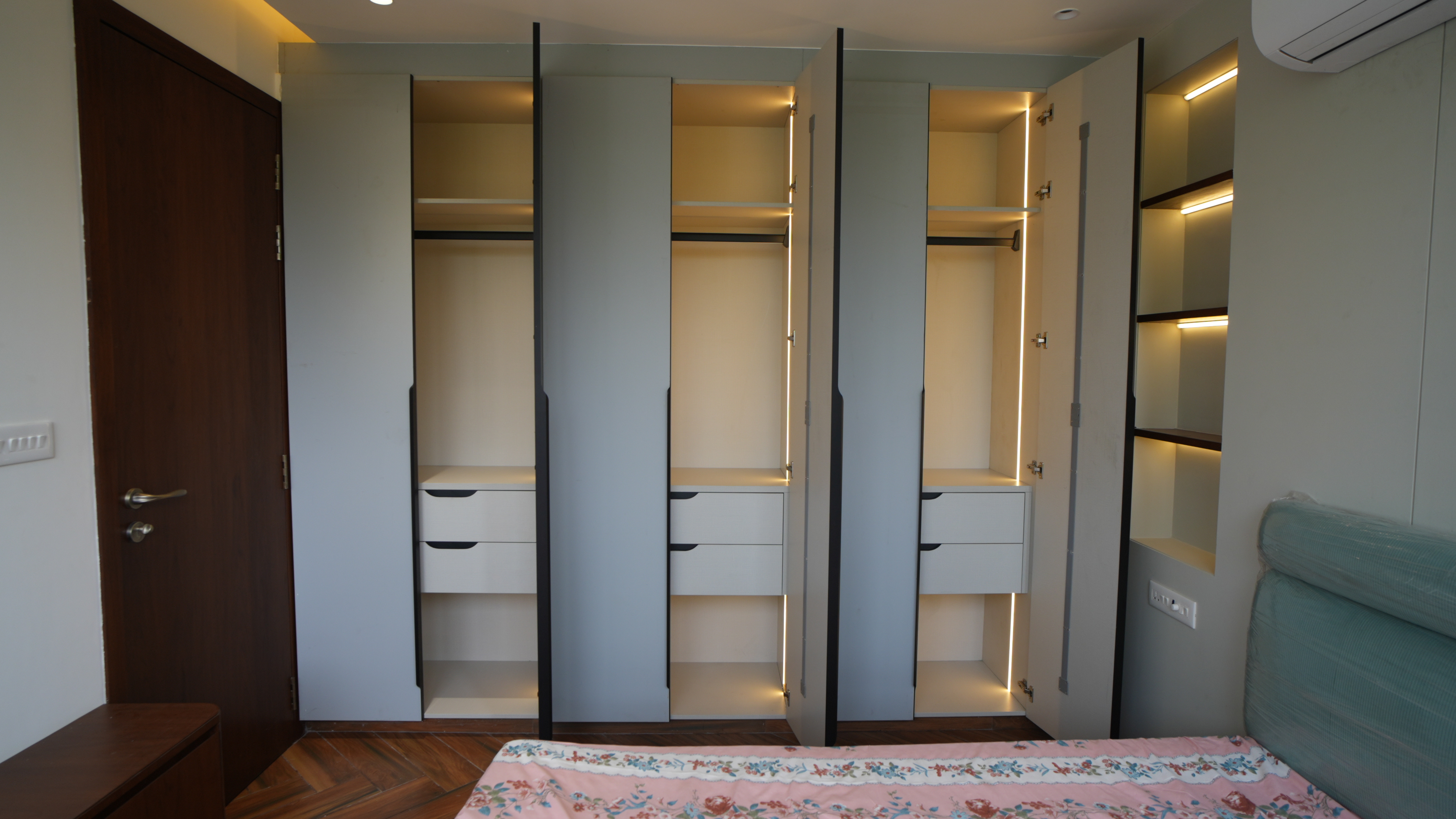 Modular Wardrobes